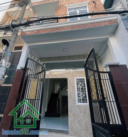 NHỈNH 4 TỶ – NHÀ 4 TẦNG – 45M2 – 5PN – 3WC – HẺM THOÁNG, CÁCH 20M RA MT KÊNH TÂN HÓA. Kết cấu: 1 trệt, 1 lửng, 2 lầu, tổng 5PN, 3WC, đầy đủ công năng. 