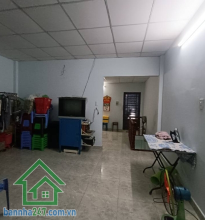 4.7 TỶ - BÁN NHÀ 2 MẶT HẺM – PHÚ TRUNG TÂN PHÚ – TRUNG TÂM TIỆN ÍCH DT: 55m2 (4.7 x 11). Kết cấu: 1 trệt, 1 lầu, gồm 3PN, 2WC. Hẻm 3 gác thông thoáng, khu dân cư hiện hữu. 