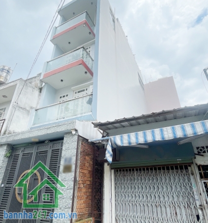NHỈNH 6 TỶ - NHÀ MẶT TIỀN ĐƯỜNG 8M – NGAY LŨY BÁN BÍCH -  DT: 52m²  SHR,  PHÁP LÝ CHUẨN. Hiện trạng nhà cấp 4, coi như mua đất tặng nhà. Mặt tiền đường nhựa 8m