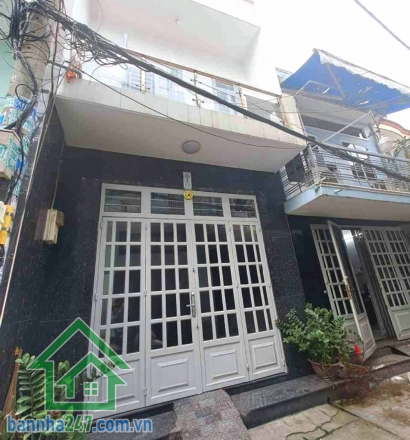 CHỈ 5,2 TỶ – KHU CHỢ VẢI TÂN PHÚ – 3 TẦNG – XE HƠI ĐỖ CỔNG – 32M² – HI.ẾM NH.À B.ÁN