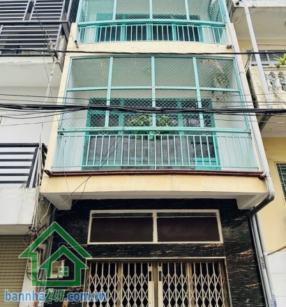 CHỈ 4,98 TỶ – NHÀ 3 TẦNG – 3 PHÒNG NGỦ – 32M² VUÔNG VỨC – GẦN NGÃ TƯ BẢY HIỀN - 3PN - 3WC