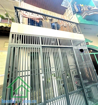 CHỈ 3,65 TỶ – NHÀ ĐẸP KHU VIP DÂN TRÍ – MTKD NGAY NGUYỄN SƠN – CÓ DÒNG TIỀN - 2PN - 2WC Vị trí đẹp: khu VIP dân trí cao, ngay Nguyễn Sơn, gần chợ Tân Hương