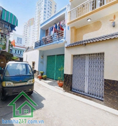 CHỈ 3,38 TỶ – SIÊU PHẨM TÂN PHÚ – 3 TẦNG – FULL NỘI THẤT  Lô góc thoáng đẹp – giá cực mềm – dọn vào ở ngay! Kết cấu: 1 trệt 2 lầu + phòng thờ. Công năng: 3PN – 2WC. Nhà full nội thất – xách vali vào ở. Lô góc thoáng mát – không lộ giới. Tân Thành – Tân Ph