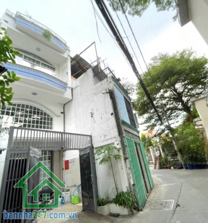 CHỈ 4,6 TỶ – NGAY 3/2 - MINH PHỤNG – HẺM XE HƠI THÔNG – MẶT BẰNG KINH DOANH – NHÀ ĐẸP 3PN - 3WC - DT: 40m². Kết cấu: 1 trệt, 2 lầu gồm phòng khách, bếp, 3PN, 3WC