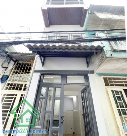 CHỈ 2,65 TỶ – NHÀ MỚI ĐẸP 3 TẦNG – GẦN HẺM XE HƠI 10M – SỔ HỒNG RIÊNG – Ở NGAY Vị trí: Gần BV Quận Tân Phú, UBND Phường, cách hẻm xe hơi 10m Khuông Việt, trung trung tâm khu dân cư an ninh, thuận tiện di chuyển mọi hướng.