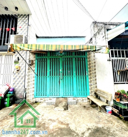 CHỈ 3,85 TỶ – NHÀ ĐẸP VÀO Ở NGAY – HXH 8M THÔNG – HƯƠNG LỘ 2 – GIÁP TÂN PHÚ – 38m² – SỔ ĐẸP HOÀN CÔNG ĐỦ Nhà 1 trệt 1 lửng, còn mới, dọn vào ở ngay DT: 38m²