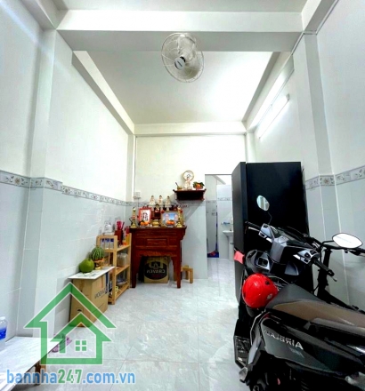 CHỈ 4,15 TỶ – TRUNG TÂM Q3 – HUỲNH TỊNH CỦA – SỔ NỞ HẬU - DTSD : 44M² - 2PN - 2WC Vị trí: Huỳnh Tịnh Của – Quận 3Khu trung tâm, tiện ích xung quanh đầy đủ