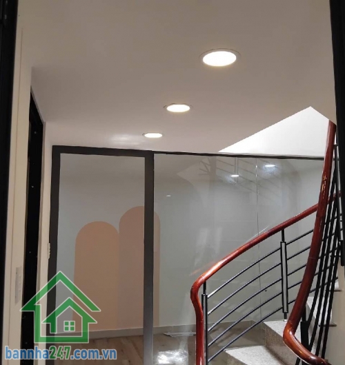 CHỈ 4.8 TỶ – NHÀ ĐẸP 3 TẦNG – TÂN PHÚ GIÁP Q11 – 4PN, 3WC Nhà mới đẹp, dọn vào ở ngay. Diện tích: 38m², kết cấu 3 tầng BTCT chắc chắn. Công năng đầy đủ: 4PN - 3WC