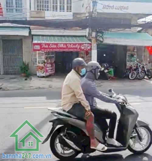 MTKD ÂU CƠ – LUỸ BÁN BÍCH – VỊ TRÍ ĐẸP NHẤT TÂN PHÚ – 36M² – 2 TẦNG – CHỈ 6,1 TỶ Diện tích: 36m² (4x9), sổ vuông vức, nở hậu tài lộc. Kết cấu: 1 trệt 1 lầu, 2PN, 2WC.