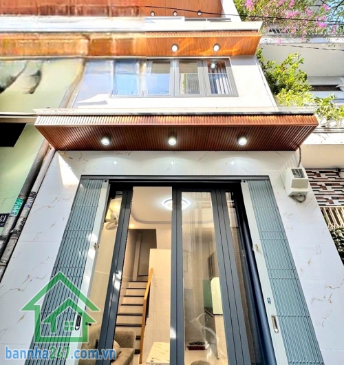 CHỈ 3,5 TỶ – NHÀ 3 TẦNG –DTSD: 54M² HẺM 3M – TRẦN VĂN QUANG – GIÁP QUẬN 10 - 2PN – 2WC * Kết cấu: 1 trệt 2 lầu - DTSD: 54m² * Công năng: 2PN – 2WC * Nhà mới, bố trí hợp lý – xách vali vào ở ngay