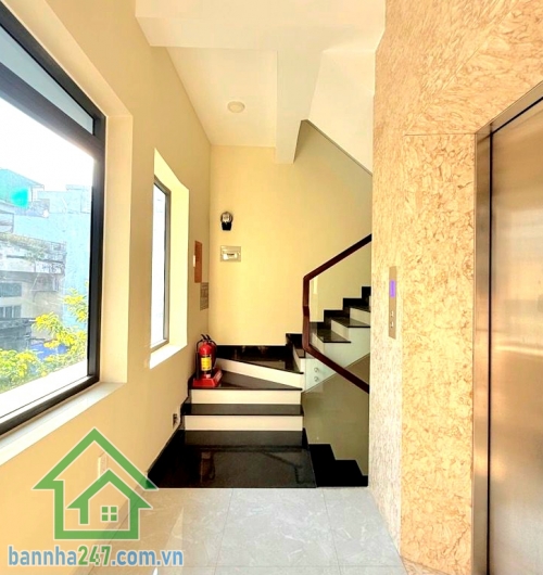 CHỈ 17,6 TỶ - TÒA NHÀ MẶT PHỐ NI SƯ HUỲNH LIÊN – LÔ GÓC – 6 TẦNG – THANG MÁY LỚN - DT 50M² (4 x 12,5) – VUÔNG A4 – KHÔNG LỘ GIỚI – DÒNG TIỀN 30TR/THÁNG 
