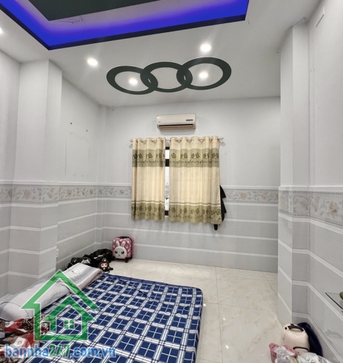 CHỈ 10, 3 TỶ - NHÀ ĐẸP NGAY PHỐ ẨM THỰC NGUYỄN NHỮ LÃM – TÂN PHÚ. HẺM RỘNG 10M.