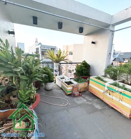 HÀNG HIẾM KHU VIP TÂN SƠN NHÌ – 4 TẦNG – 60M² – CHỈ 10,5 TỶ Hẻm nhựa 10m, khu kinh doanh sầm uất, dân trí cao – cực kỳ hiếm nhà bán- Nhà đẹp, 4 PN, 5 WC, phòng khách, bếp rộng. 