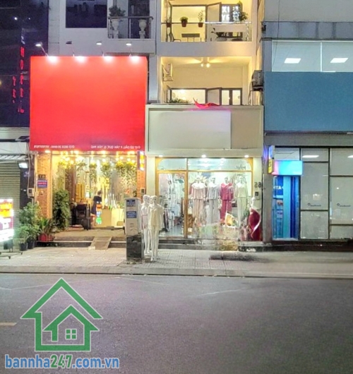 CHỈ 20,5 TỶ – SIÊU PHẨM MTKD GÒ DẦU – 2 MẶT TIỀN TRƯỚC SAU – 4 TẦNG - 5 PN + 1 P. THỜ  * Diện tích: 4 x 19,5m – sổ vuông đẹp * Kết cấu: 4 tầng * Công năng: 5 PN