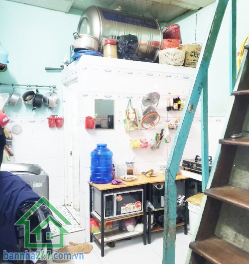 CHỈ HƠN 3 TỶ – NHÀ 2 TẦNG LẠC LONG QUÂN, QUẬN 11 – HẺM 4M THÔNG, CÔNG NHẬN ĐỦ Diện tích: 3,25 x 7,25m, sổ hồng riêng, công nhận đủ. Kết cấu: 1 trệt, 1 gác suốt