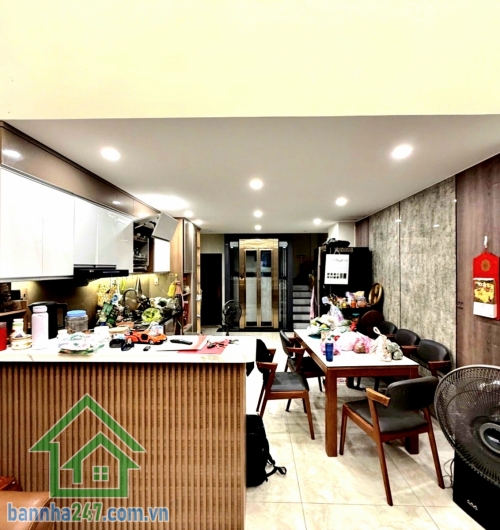 CHỈ 8 TỶ – NHÀ MỚI 5 TẦNG CÓ THANG MÁY XỊN – KẾ AEON TÂN PHÚ – HXH - DT: 54m² (4 x 13.5)m - 4 PN - 4 WC