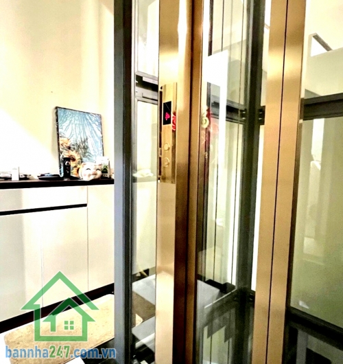 CHỈ 8 TỶ – NHÀ MỚI 5 TẦNG CÓ THANG MÁY XỊN – KẾ AEON TÂN PHÚ – HXH - DT: 54m² (4 x 13.5)m - 4 PN - 4 WC