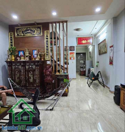 NHỈNH 12 TỶ - 105M² MẶT TIỀN KINH DOANH – NGAY NGÃ TƯ ÂU CƠ & LẠC LONG QUÂN – 3 TẦNG KIÊN CỐ – 3 PN - 3 WC