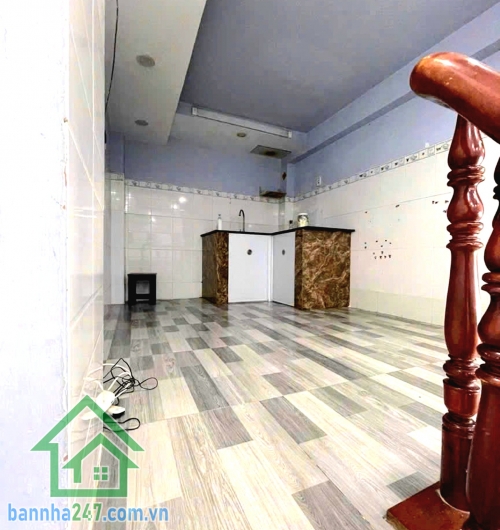 CHỈ 3,2 TỶ – HẺM XE HƠI – CÁCH 2 CĂN RA MẶT TIỀN THOẠI NGỌC HẦU – NHÀ 3 TẦNG Ở NGAY - 2PN - 2WC