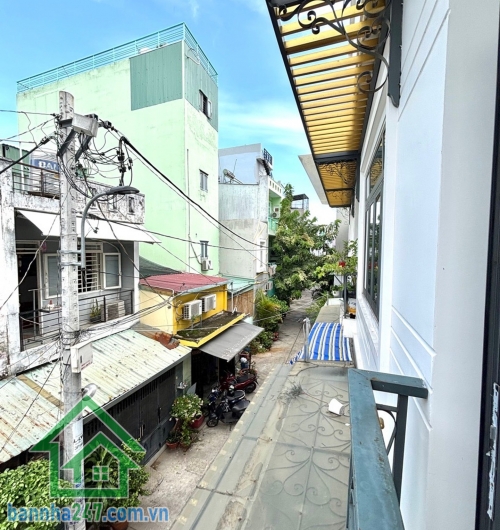 CHỈ 6,05 TỶ - HẺM ĐẸP NHẤT LÊ VĂN QUỚI - Ô TÔ ĐẬU CỬA 5M - SÁT MẶT TIỀN - NHÀ 2 LẦU BTCT - DT: 57M² (6 x 9,5)M - 2PN - 3WC
