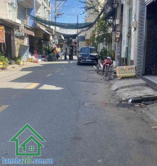 NHÀ ĐẸP HẺM XE TẢI ĐỒNG HỒ – NGANG HƠN 6M HIẾM GẶP – Ở NGAY – KINH DOANH TỐT – CHỈ 6,4 TỶ TL