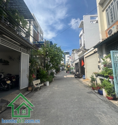 CHỈ 4,8 TỶ – 47M² – 4 TẦNG KIÊN CỐ – HẺM 8M XE TẢI TRÁNH NHAU – ĐƯỜNG SỐ 4 – BÌNH TÂN - 2 PN - 3WC