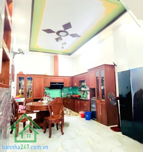 CHỈ 5,98 TỶ – NGAY LÊ VĂN QUỚI – ĐƯỜNG RỘNG 2 XE TẢI TRÁNH NHAU – NHÀ 4 TẦNG – NGANG 4M DÀI 16M – 4PN – 5WC - SỔ VUÔNG VỨC ĐẸP