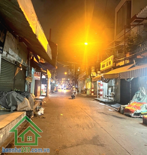 CHỈ 8,6 TỶ – MẶT TIỀN KINH DOANH NGAY CHỢ BÀ HOA – P.11 TÂN BÌNH – 60M² – NGANG 4M NỞ HẬU 4,3M