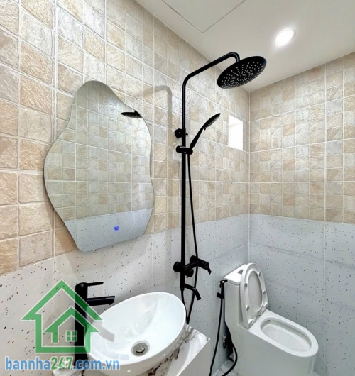 CHỈ 6,39 TỶ THƯƠNG LƯỢNG – NGANG HƠN 8M – NHÀ ĐẸP 2 TẦNG – TẶNG NỘI THẤT – XE HƠI ĐỖ CỬA – TRUNG TÂM TÂN BÌNH