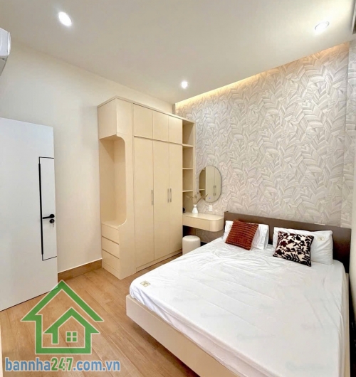 CHỈ 6,39 TỶ THƯƠNG LƯỢNG – NGANG HƠN 8M – NHÀ ĐẸP 2 TẦNG – TẶNG NỘI THẤT – XE HƠI ĐỖ CỬA – TRUNG TÂM TÂN BÌNH
