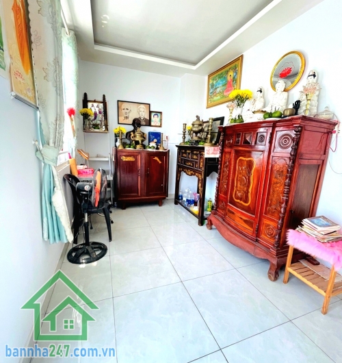 CHỈ 11,5 TỶ – NGUYỄN VĂN CÔNG – GẦN SÂN BAY – CĂN GÓC 2 MẶT – 73M² – 4 TẦNG – 5PN – 6WC - NỞ HẬU