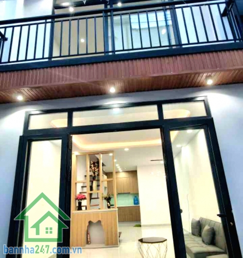 CHỈ 5,2 TỶ – HXH – NHÀ ĐẸP TÂN PHÚ – DT: 44M² (4 x 11) - 2 TẦNG - NGAY CỔNG TRƯỜNG TRÍ ĐỨC – SÁT CELADON CITY 
