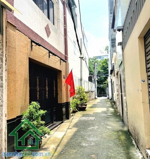 CHỈ 10,6 TỶ - HXH ĐỖ CỬA TRƯỜNG CHINH – (5,4 X 13)M – 70M² CÔNG NHẬN – HẺM NHỰA 10M