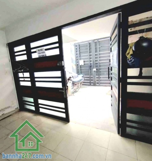 CHỈ 13,5 TỶ – HXH 5M THẲNG 1 TRỤC – 3 CĂN RA MẶT TIỀN – 76M² – 4 TẦNG  BTCT - 7PN - 7WC – DÒNG TIỀN 30TR/THÁNG