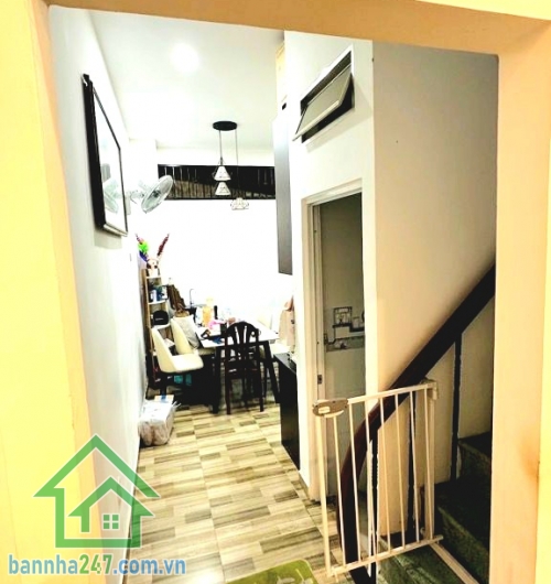 CHỈ 12,6 TỶ – MTKD TRẦN KHẮC CHÂN – GẦN HỒ VĂN HUÊ – PHÚ NHUẬN - DT: 66M² – 2 TẦNG