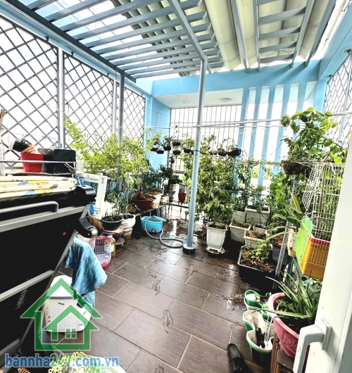 CHỈ 7,6 TỶ – SIÊU PHẨM QUANG TRUNG - GÒ VẤP – NGAY E.MART – HẺM Ô TÔ – 4 TẦNG – 5PN - 6WC – DTSD 178M²