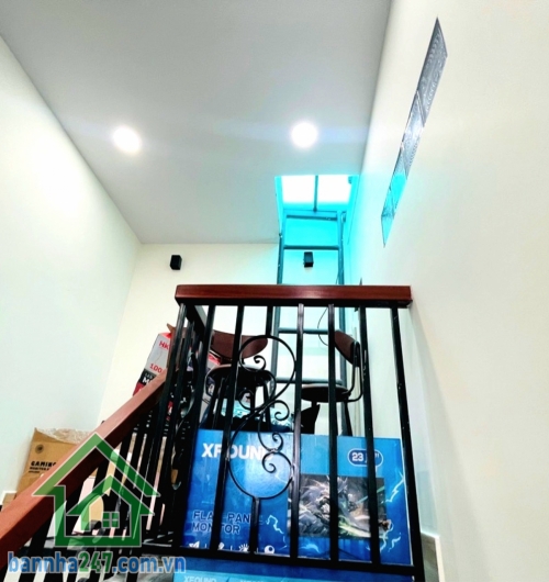 CHỈ 5,79 TỶ – NHÀ GÓC 2 MẶT HẺM – HẺM XE TẢI 6M – 3 PHÒNG NGỦ – GẦN CÔNG VIÊN LÀNG HOA, GÒ VẤP