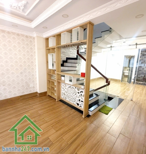 HẺM XE TẢI – SÁT KHU BÀU CÁT - GIÁP TOD NGUYỄN HỒNG ĐÀO – 5 TẦNG BTCT – 5PN, 6WC - CHỈ 10,5 TỶ