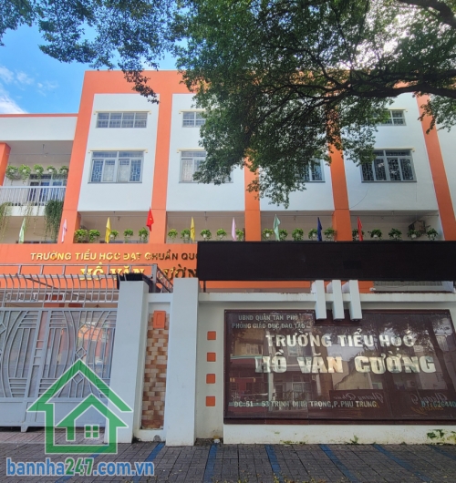 CHỈ 3,1 TỶ – NHÀ 2 TẦNG TRUNG TÂM TÂN PHÚ – DT: 32M2 - ĐANG CHO THUÊ 6TR/THÁNG – NGÂN HÀNG HỖ TRỢ VAY HƠN 2 TỶ Kết cấu: 2 Tầng (1 trệt 1 lầu), gồm 2PN, bếp, WC