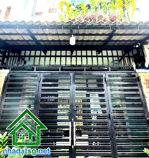 CHỈ 6,85 TỶ (BL) – NHÀ ĐẸP HẺM 4M – NGAY BỆNH VIỆN TÂN PHÚ – SÁT ĐẠI HỌC VĂN HIẾN. DT: 64m² - 4PN, 4WC. DT: (3,8 x 17)m – Kết cấu BTCT 3 tầng (trệt + Lầu + ST) – gồm 4PN, 4WC, phòng khách, bếp. Ngay Bệnh viện Tân Phú, sát Trường Đại học Văn Hiến. Chỉ vài 