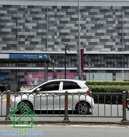 CHỈ 4.85 TỶ – NHÀ 2 TẦNG – HẺM XE HƠI – SƠN KỲ, TÂN PHÚ – 52M² Diện tích: 4 x 13m, sổ vuông vức, công chứng ngay. Kết cấu: 2 tầng, 2PN, 2WC, nhà gọn gàng đầy đủ công năng. Hẻm xe hơi, hẻm cụt an ninh – yên tĩnh.