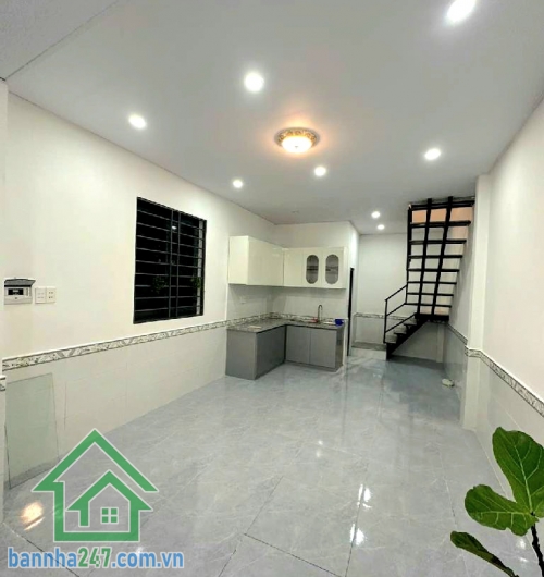 NHÀ ĐẸP Ở NGAY – CHỈ 3,15 Tỷ - DT: 28m² – KHU LÊ ANH XUÂN – TRẦN PHÚ – SỔ HỒNG RIÊNG Diện tích: 8x4m (28m²) – sử dụng 56m² Kết cấu: 1 trệt 1 lầu, 2 phòng ngủ, 2 WC Nhà mới vào ở ngay.