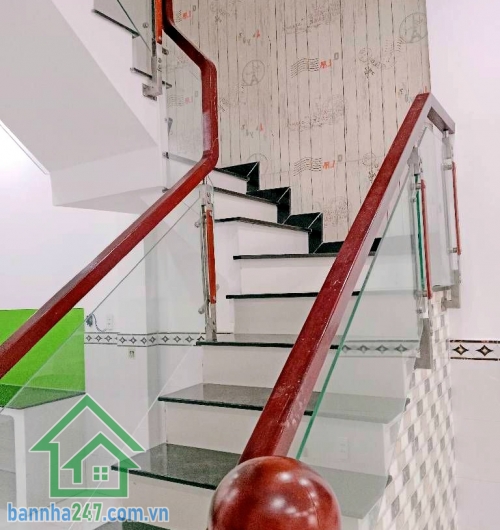 CHỈ 6,8 TỶ – HXH THÔNG – KHU PHÂN LÔ CAO TẦNG – 4PN MASTER HƯƠNG LỘ 2 – LÊ VĂN QUỚI – NGÃ TƯ BỐN XÃ – GIÁP TÂN PHÚ Diện tích: 54m² (4m x 13.5m) – vuông vức Kết cấu: Trệt + 2 Lầu + Sân thượng. 4 phòng ngủ MASTER khép kín - 5 WC
