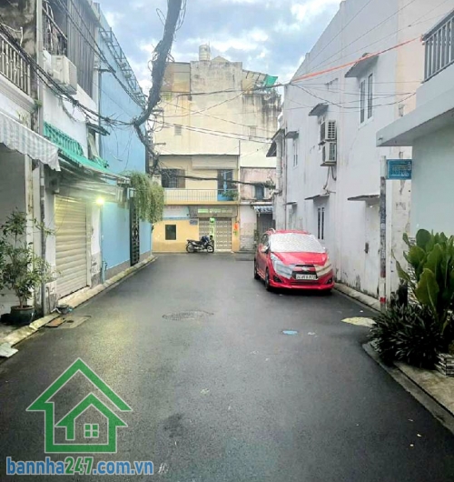 CHỈ 6,1 TỶ - NHÀ ĐẸP 2 TẦNG – HẺM THÔNG 4M – SÁT AEON TÂN PHÚ - DT: 64,2M² (4.03 x 16)M  Diện tích: 4.03 x 16m – 2 tầng (trệt + lửng) Công năng: 2PN, 2WC.