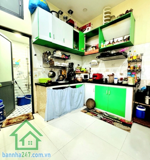 CHỈ 5.5 TỶ TL – NHÀ MỚI TÂN BÌNH – HẺM Ô TÔ KIA – 47M² VUÔNG NỞ HẬU – 2 TẦNG – 3PN – 2WC – SỔ ĐẸP * Hẻm bê tông sạch – ô tô Kia Morning vào tận cửa * DT công nhận 47m² (4.4m nở hậu) * Kết cấu 2 tầng mới đẹp, 3PN, 2WC, PK, bếp.