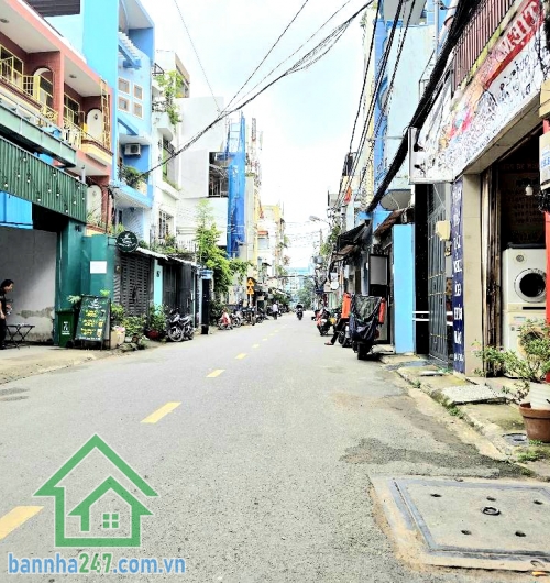 CHỈ 7 TỶ – SIÊU PHẨM 5 TẦNG NGAY P.6 TÂN BÌNH – HẺM THẲNG 1 TRỤC – VÀI BƯỚC RA MẶT TIỀN – DT: 50M² (4x13)m – NHÀ ĐẸP Ở NGAY! Kết cấu: 1 trệt, 1 lửng, 2 lầu, sân thượng. 
