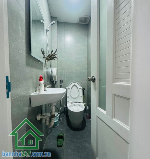 CHỈ 8.9 TỶ TL -  MẶT TIỀN TÂN SƠN NHÌ – 4 TẦNG – KINH DOANH ĐỈNH – 5 PN – 3WC
