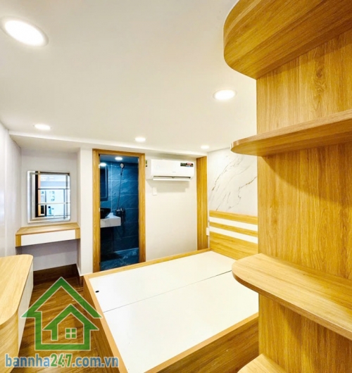 NHÀ 3 TẦNG MỚI ĐẸP – SÁT MẶT TIỀN HOÀNG VĂN THỤ – TÂN BÌNH DT: 27m², kết cấu 1 trệt 2 lầu, 3PN – 3WC. Hẻm ba gác, cách mặt tiền chỉ 20m, xe hơi tới gần nhà.