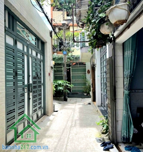 CHỈ 3 TỶ - HẺM BA GÁC – CÁCH 3 CĂN RA MẶT TIỀN PHAN VĂN NĂM – TÂN PHÚ - DTSD: 42M² – 2PN – 2WC ĐANG CHO THUÊ 5TR/THÁNG * Diện tích công nhận: 21m² – nở hậu đẹp