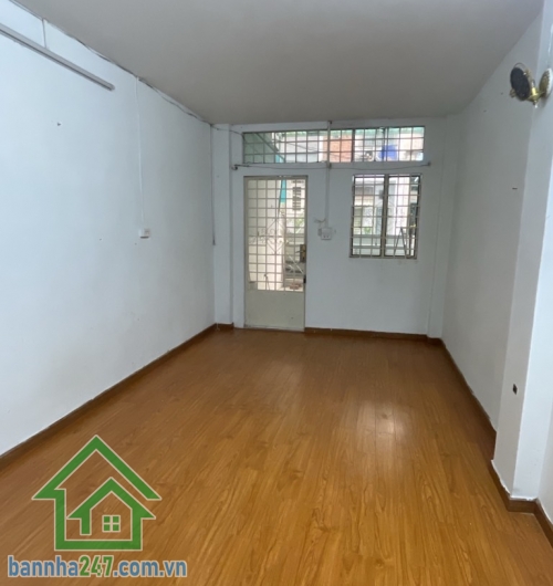 NHÀ 2 TẦNG – LÊ VĂN SỸ – P.1 TÂN BÌNH – HẺM XE TẢI 6M – 8,6 TỶ TL  DT: 3.1 x 15.6m (nở hậu) – DTCN 48m²  Kết cấu: 1 trệt + 1 lầu, 2PN, nhà từng cho thuê 15tr/tháng. Hẻm nhựa 6m thông tứ tung, xe tải vào tận nơi Pháp lý chuẩn, hoàn công đầy đủ Nhà hiếm 